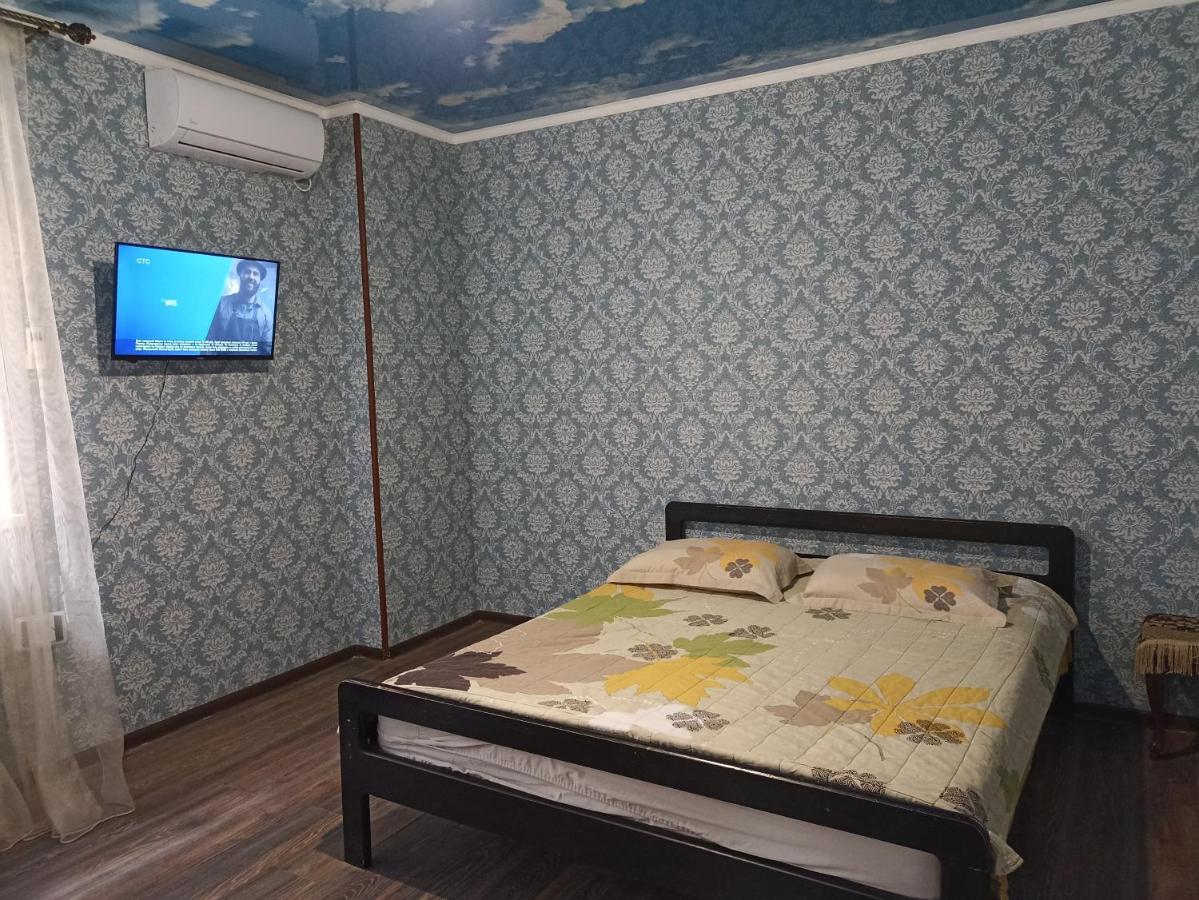 Hotel By The Sea Rozetta Сухумі Екстер'єр фото